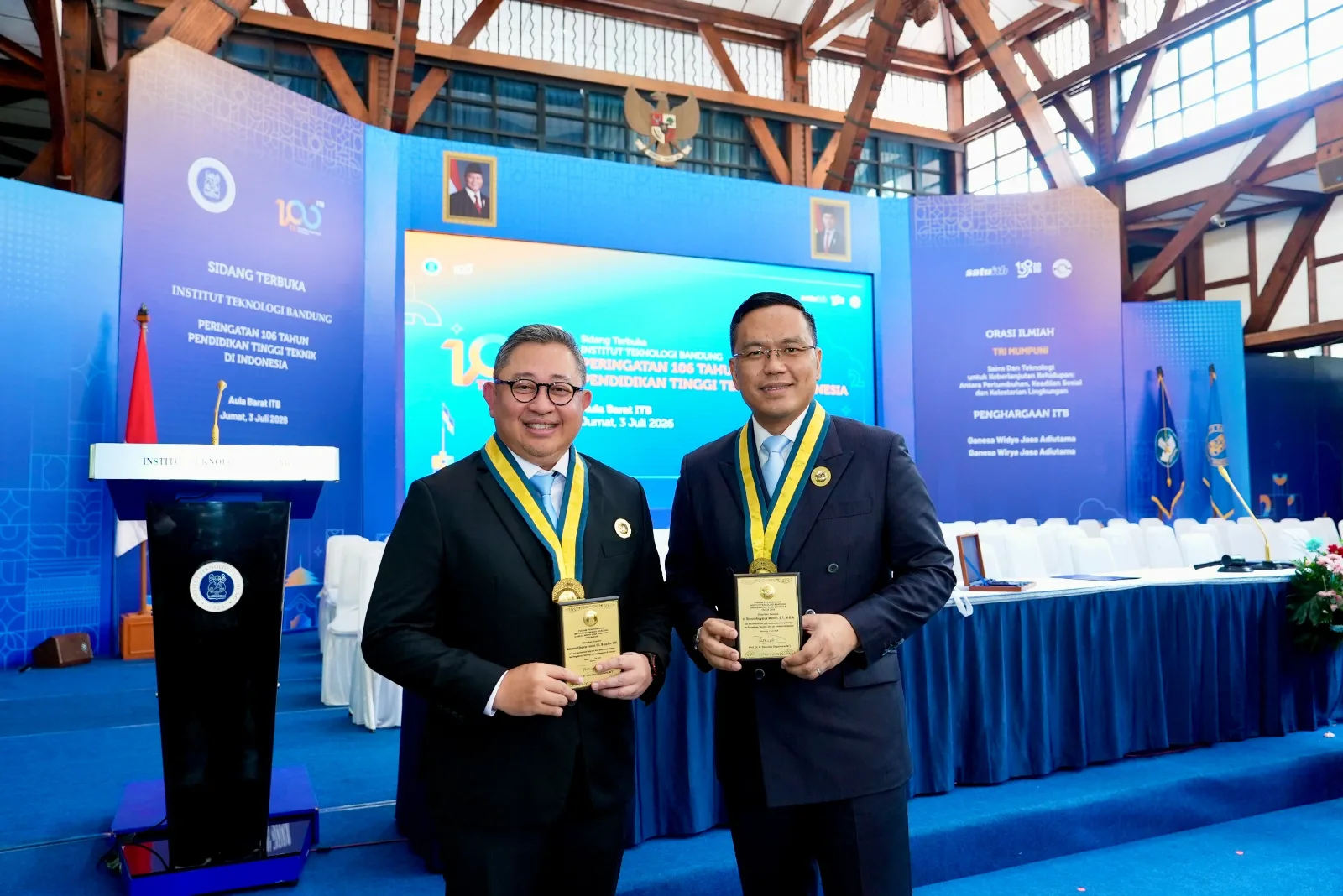 Perkuat Sinergi Pendidikan dan Industri Nasional, ITB Anugerahkan Ganesa Wirya Jasa Adiutama kepada Direktur Utama PTC
